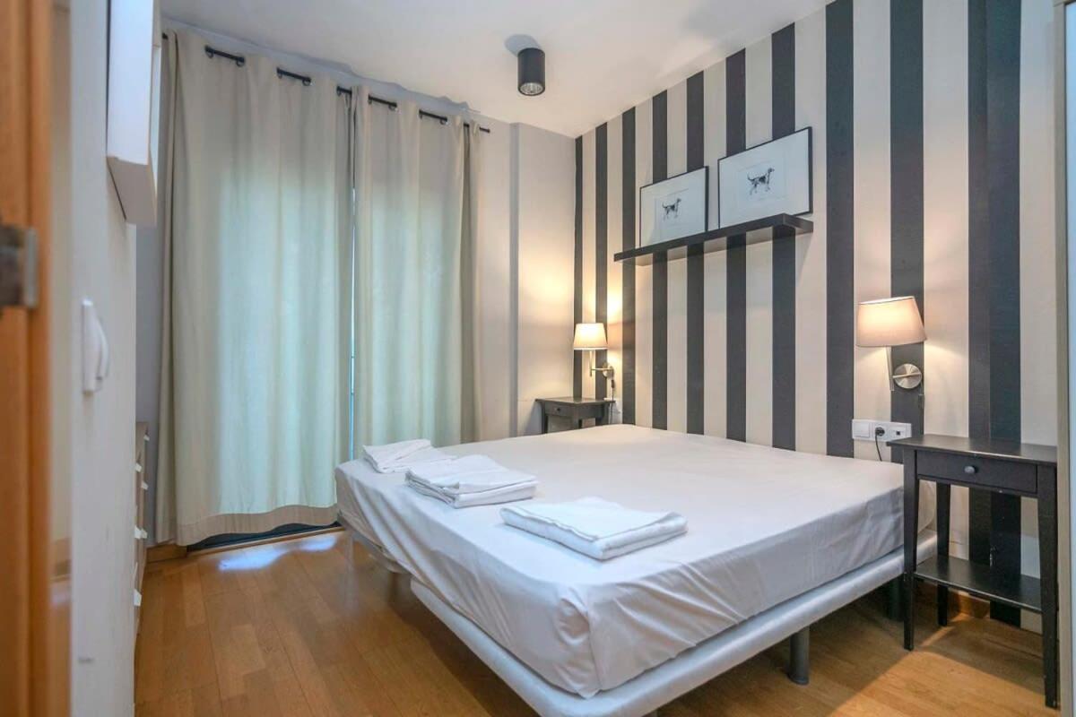 Modern And Bright In Eixample 2-1 Appartamento
